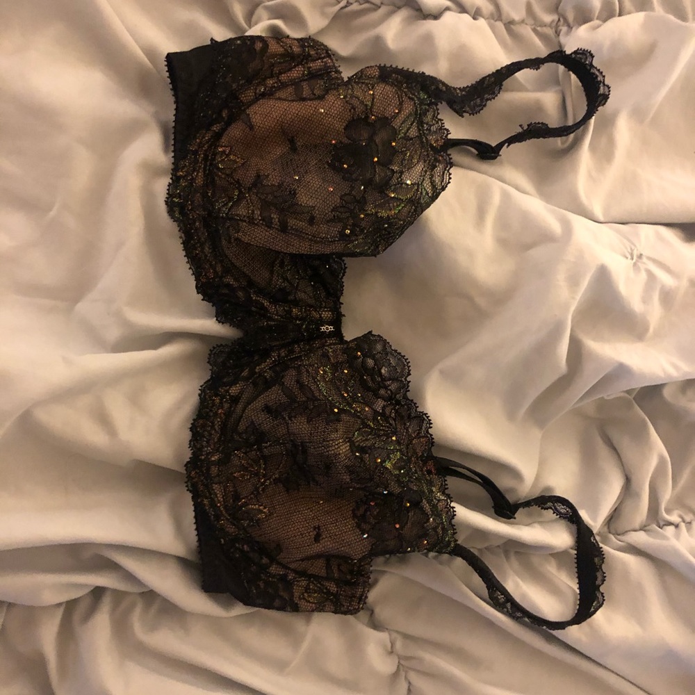 Lace Victoria’s Secret bra.